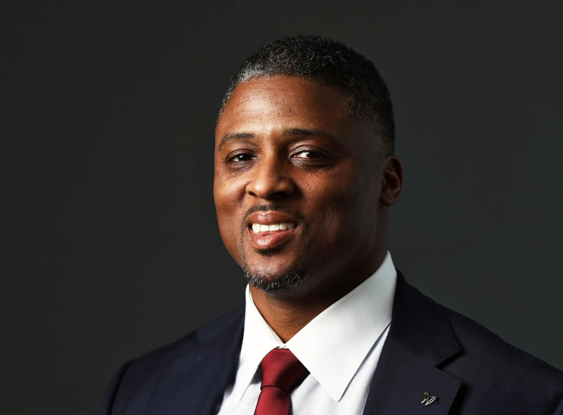 Warrick Dunn editorial stock image. Image of sports - 171746274